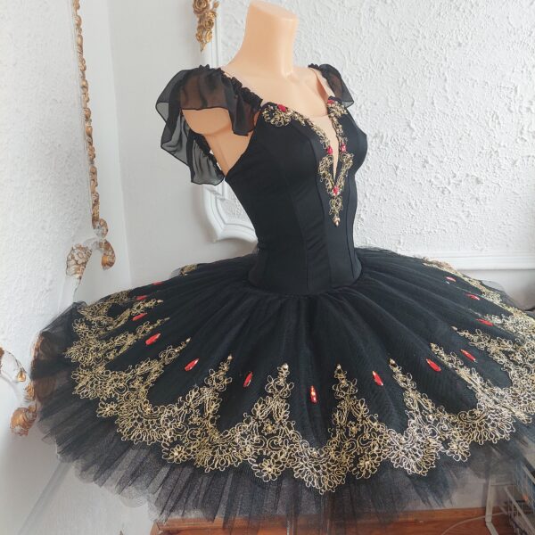 tutu szycie paczka baletowa klasyczna stroje baletowe Esmeralda Kitri Paquita ballet costumes