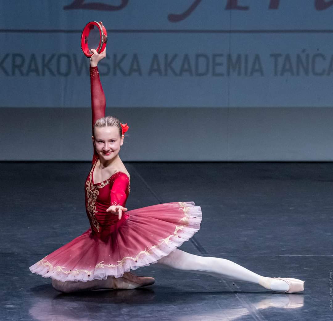 tutu szycie paczka baletowa klasyczna stroje baletowe Esmeralda Kitri Paquita ballet costumes Don Quichote Kichot custom rtw